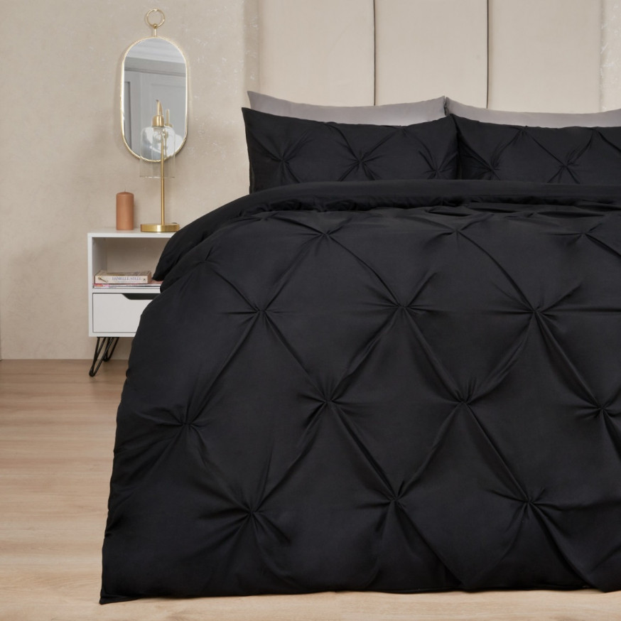 Highams Diamond Pintuck Pinch Pleat Duvet Cover Set Black