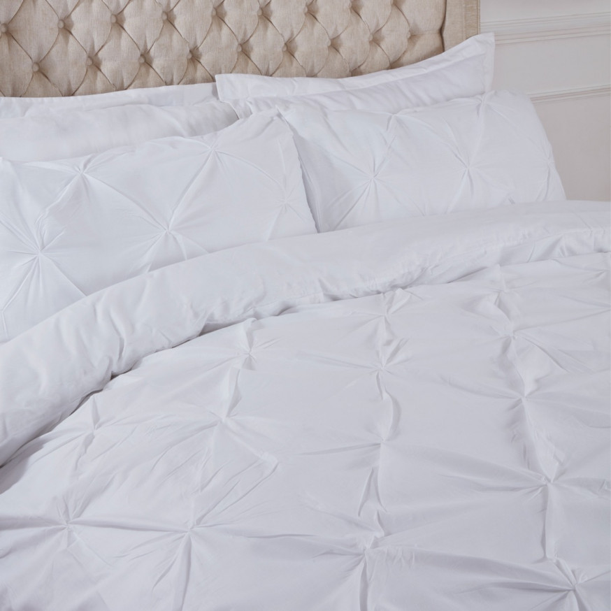 Highams Diamond Pintuck Pinch Pleat Duvet Cover Set White