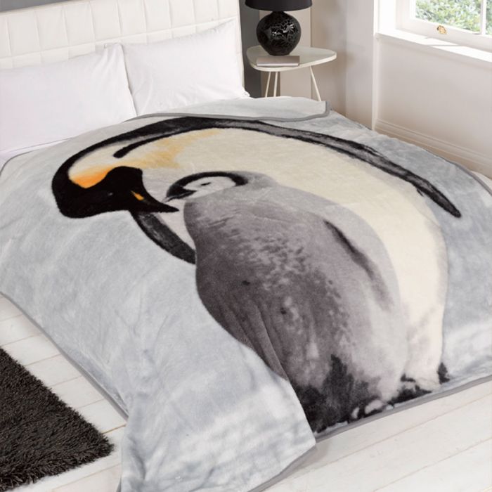 Dreamscene Faux Fur Mink Throw - Penguin - 150x200cm