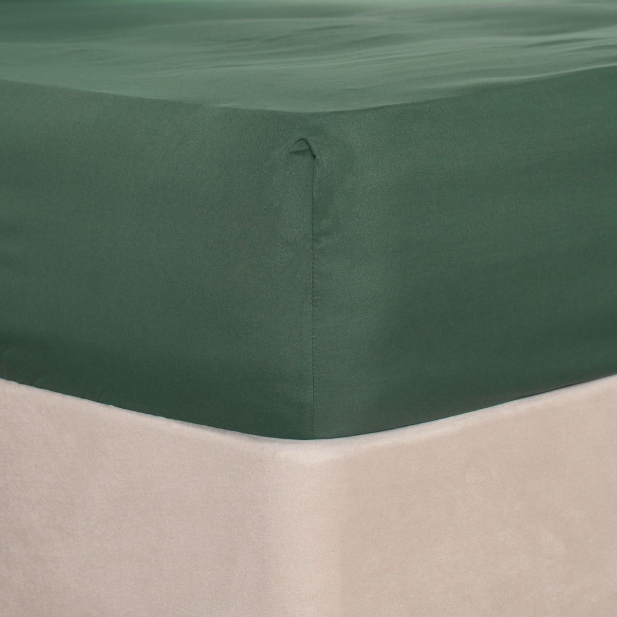 Brentfords Plain Dyed Fitted Sheet - Forest Green