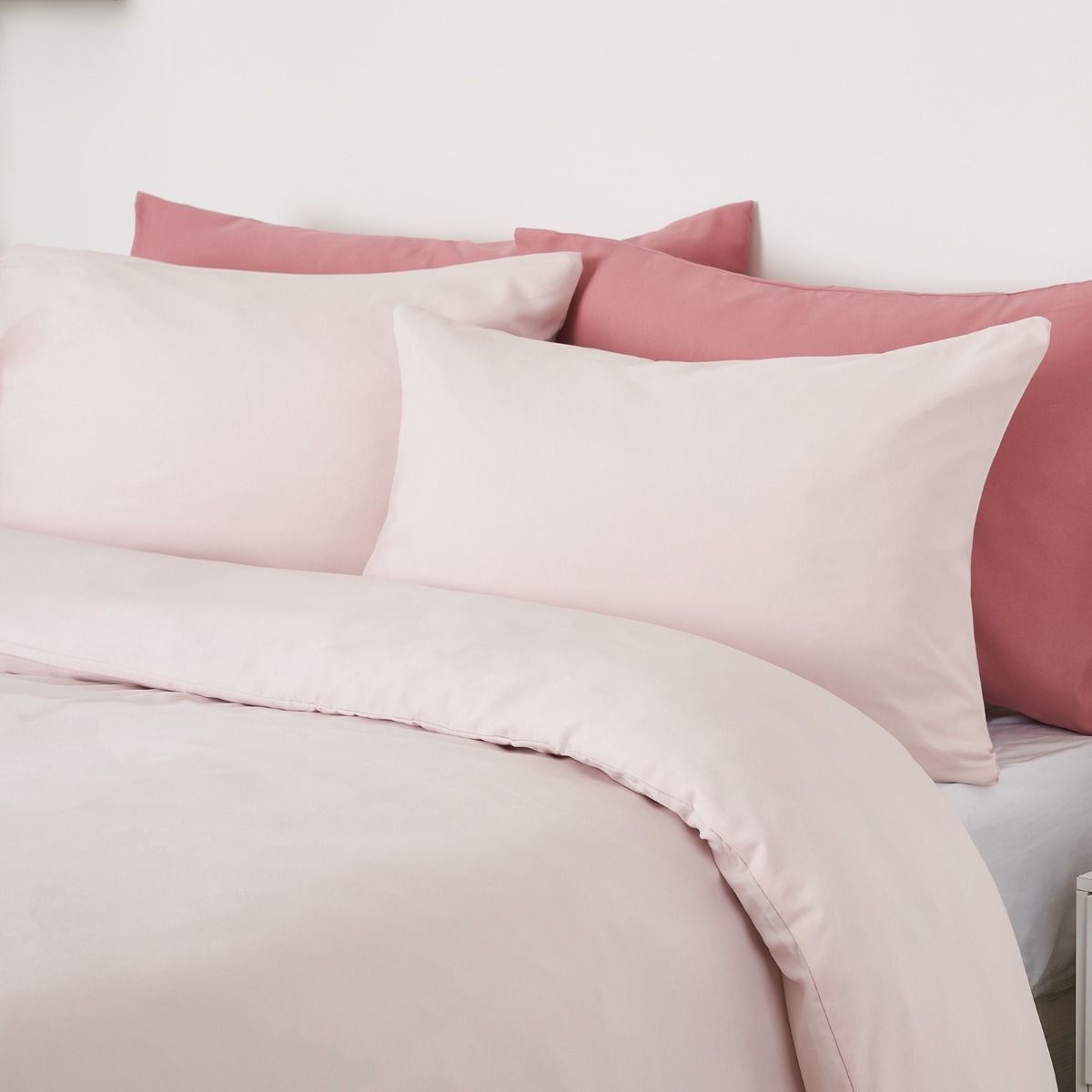 Brentfords 2 Pack Plain Dyed Housewife Pillowcases Pale Pink