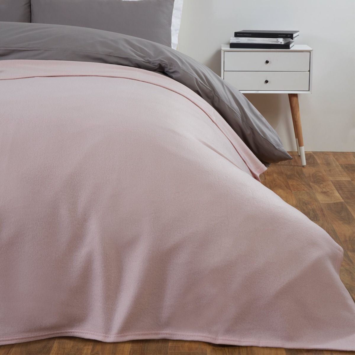 Dreamscene Plain Fleece Throw, Blush Pink - 120 x 150 cm