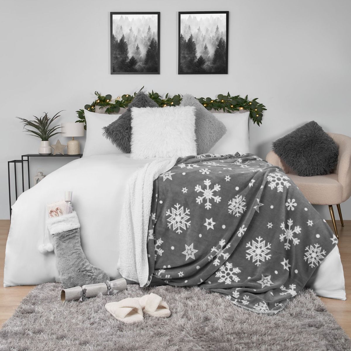 Dreamscene Snowflake Print Sherpa Throw, Grey 150 x 180cm