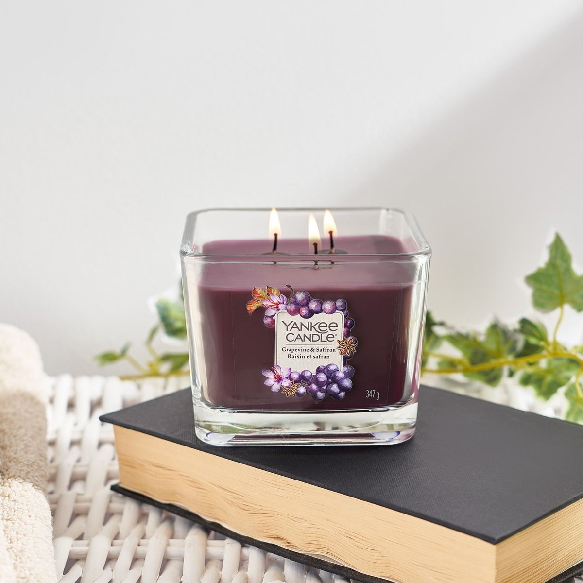 Yankee Candle Elevation Medium Jar - Grapevine & Saffron