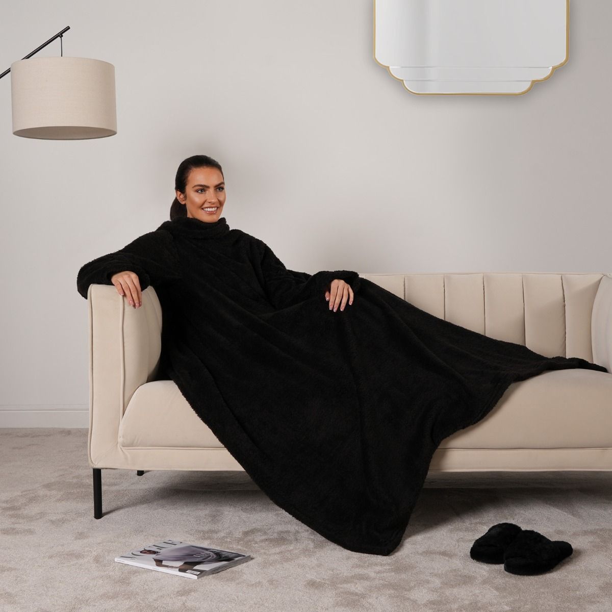 OHS Teddy Fleece Wearable Blanket With Sleeves - Black