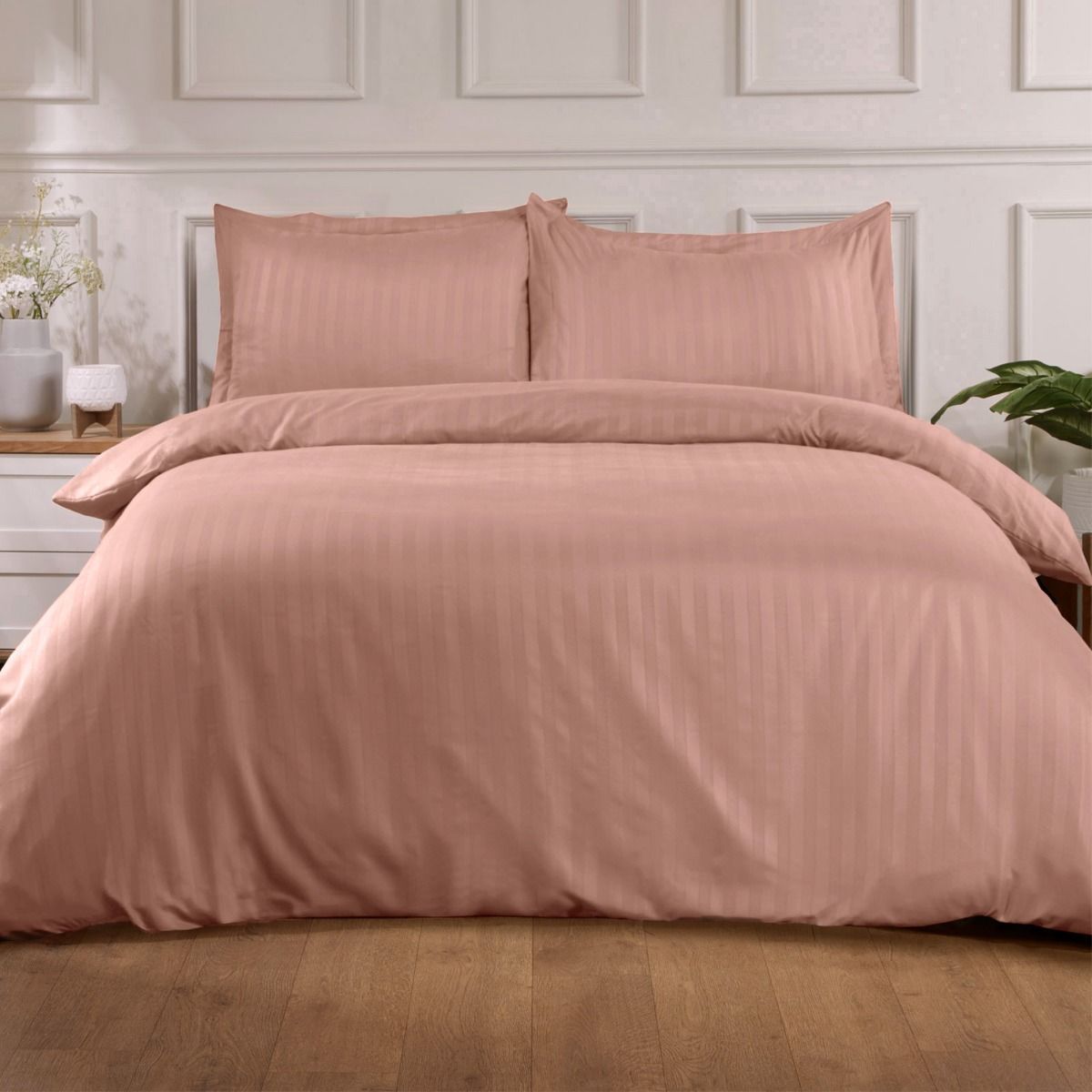 Brentfords Satin Stripe Duvet Super King Cover with Pillow Case Set - Pink