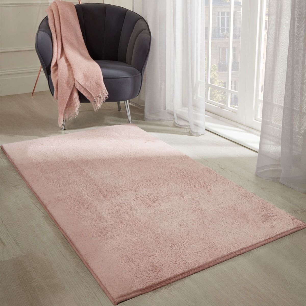 Sienna Faux Fur Rug, Blush Pink 80 x 150cm