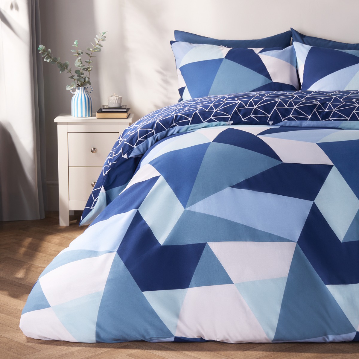 OHS Geometric Shapes Duvet Cover with Pillowcase Set Bedding Quilt in Navy | Size: King