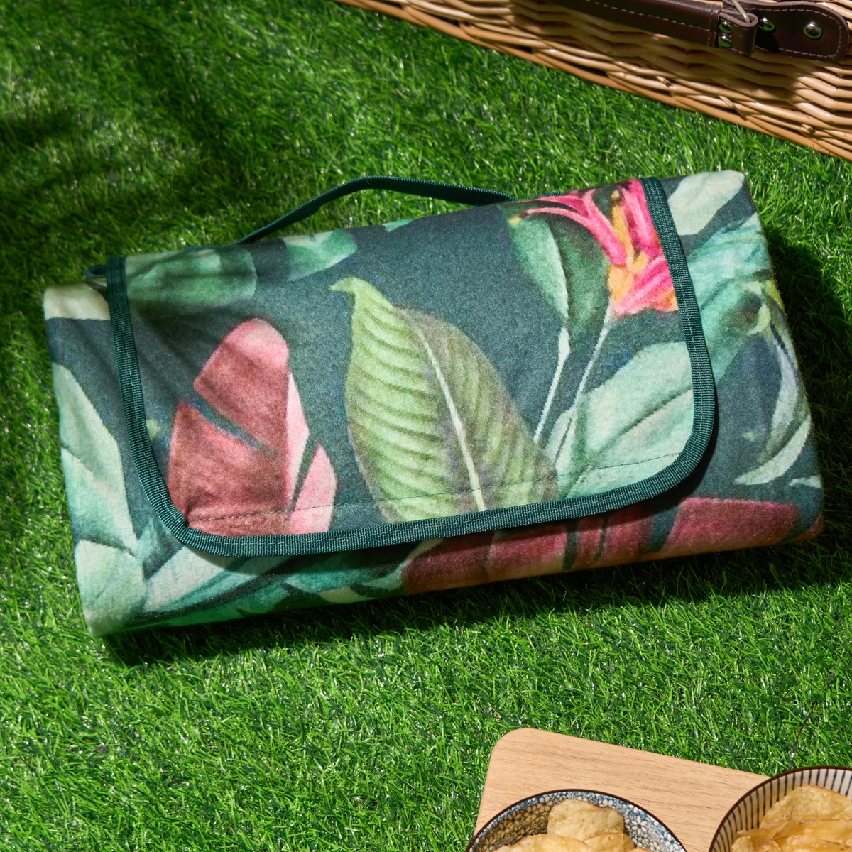 OHS Tropical Print Picnic Blanket – Green
