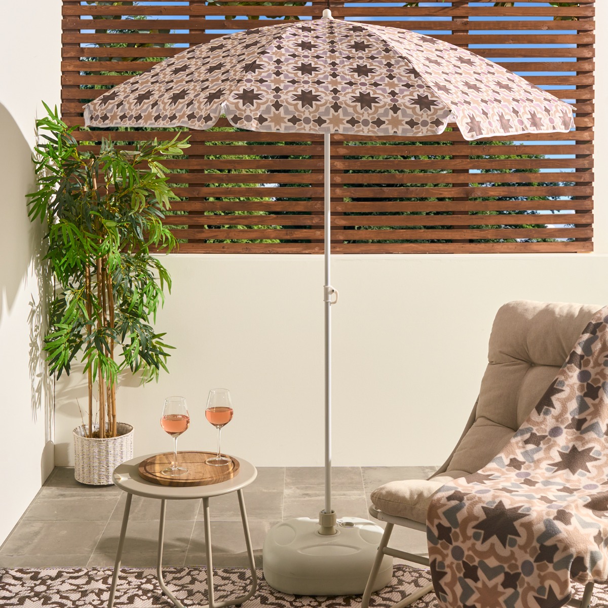 OHS Tile Print Outdoor Parasol – Natural