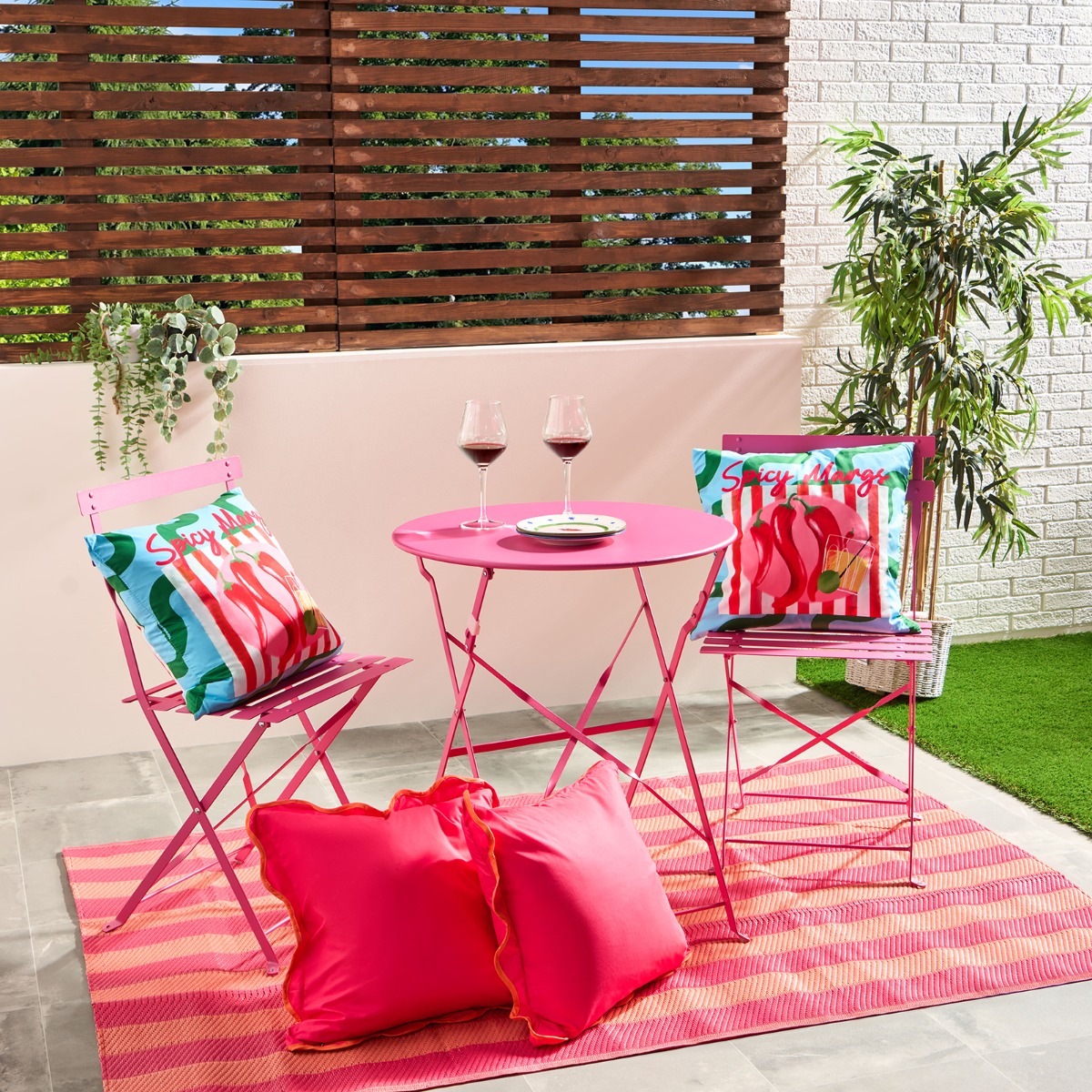 OHS Metal Bistro Set, 3 Piece – Hot Pink
