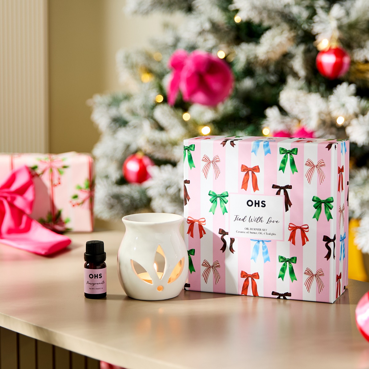 OHS Bow Print Ceramic Oil Burner, 10ml Oil & 4 Tealights Set - Multi