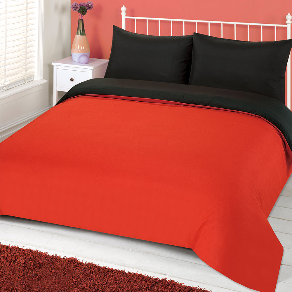 OHS Plain Duvet King Size Cover with Pillowcases – Black/Red