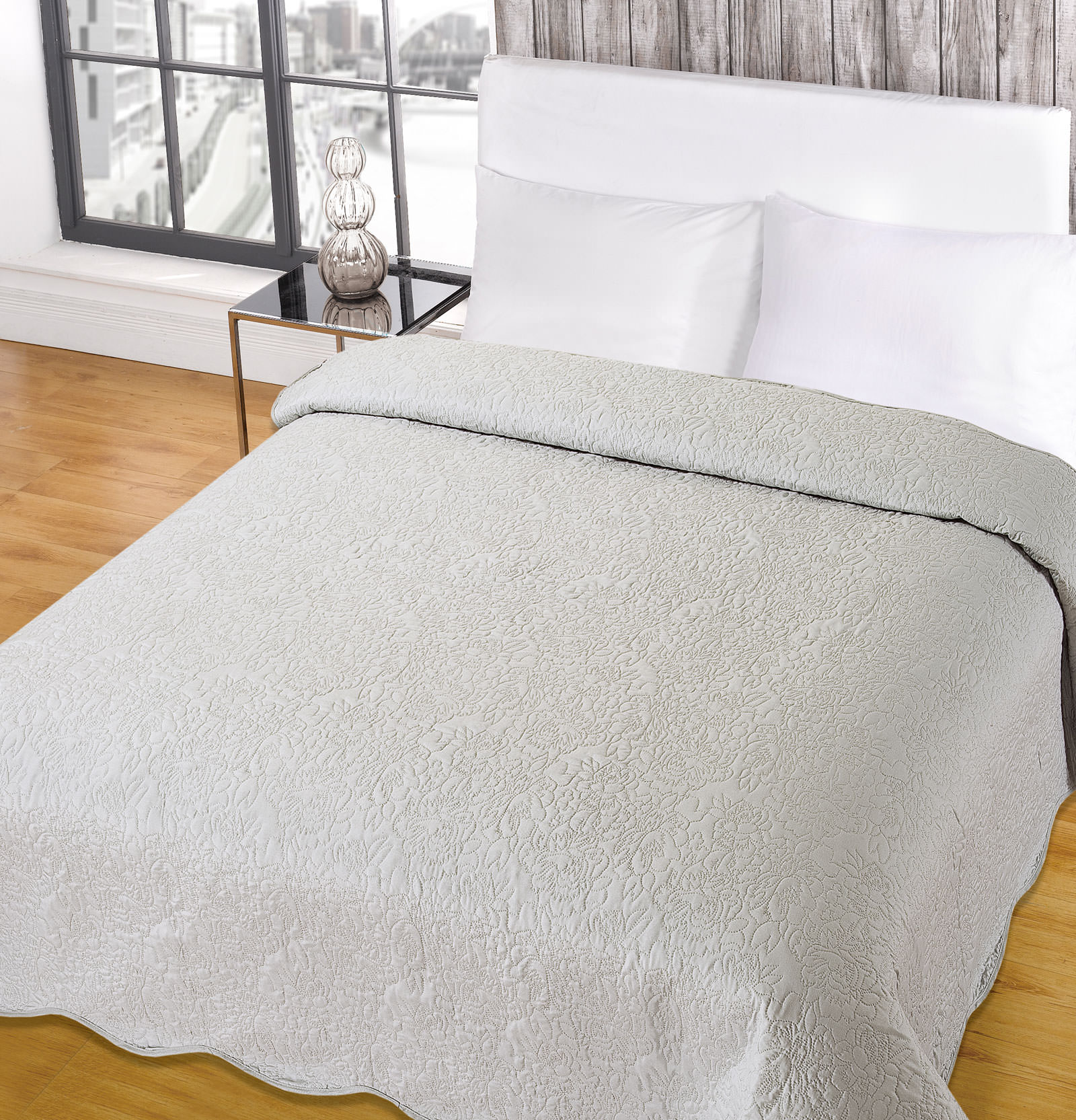 Victoria Bedspread – Silver
