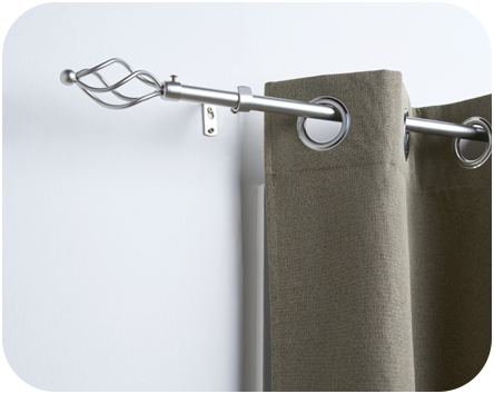CURTAINS_Pole_AW25